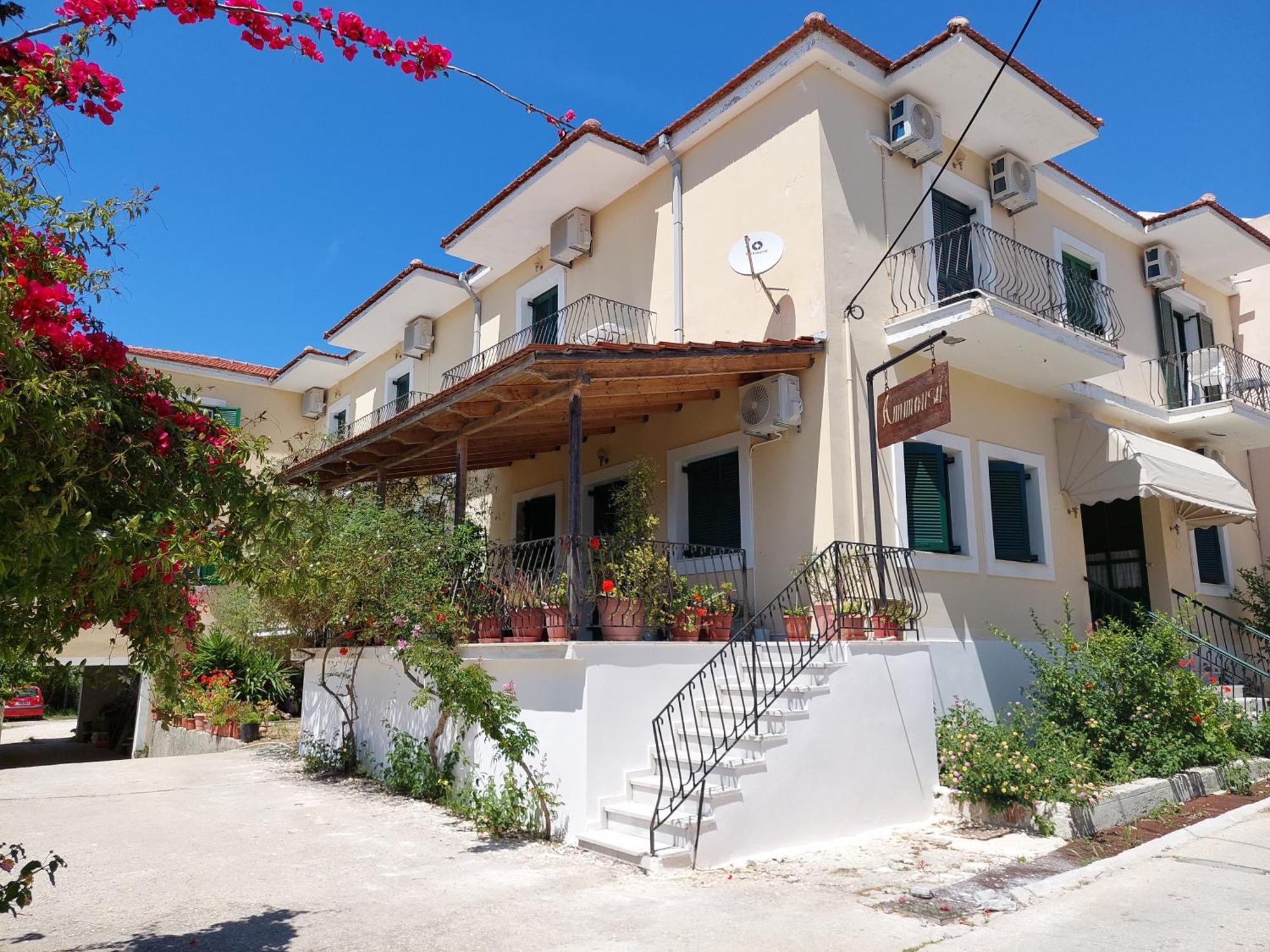 ליקסורי Ammousa Hotel Apartments מראה חיצוני תמונה